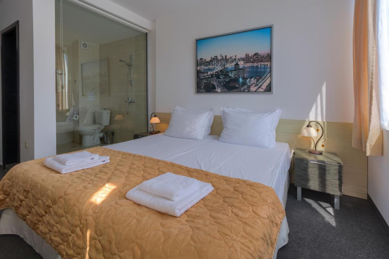 Hotel Odyssey Созопол Екстериор снимка