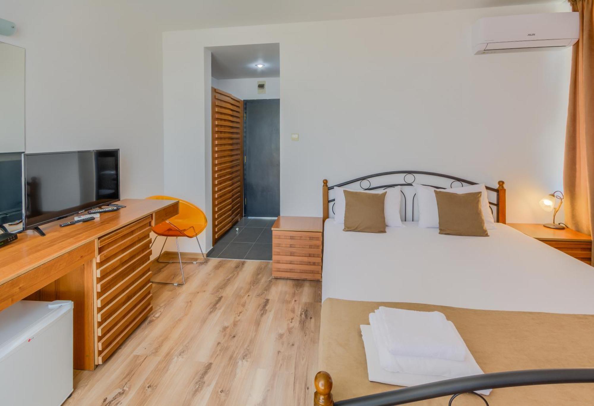 Hotel Odyssey Созопол Екстериор снимка