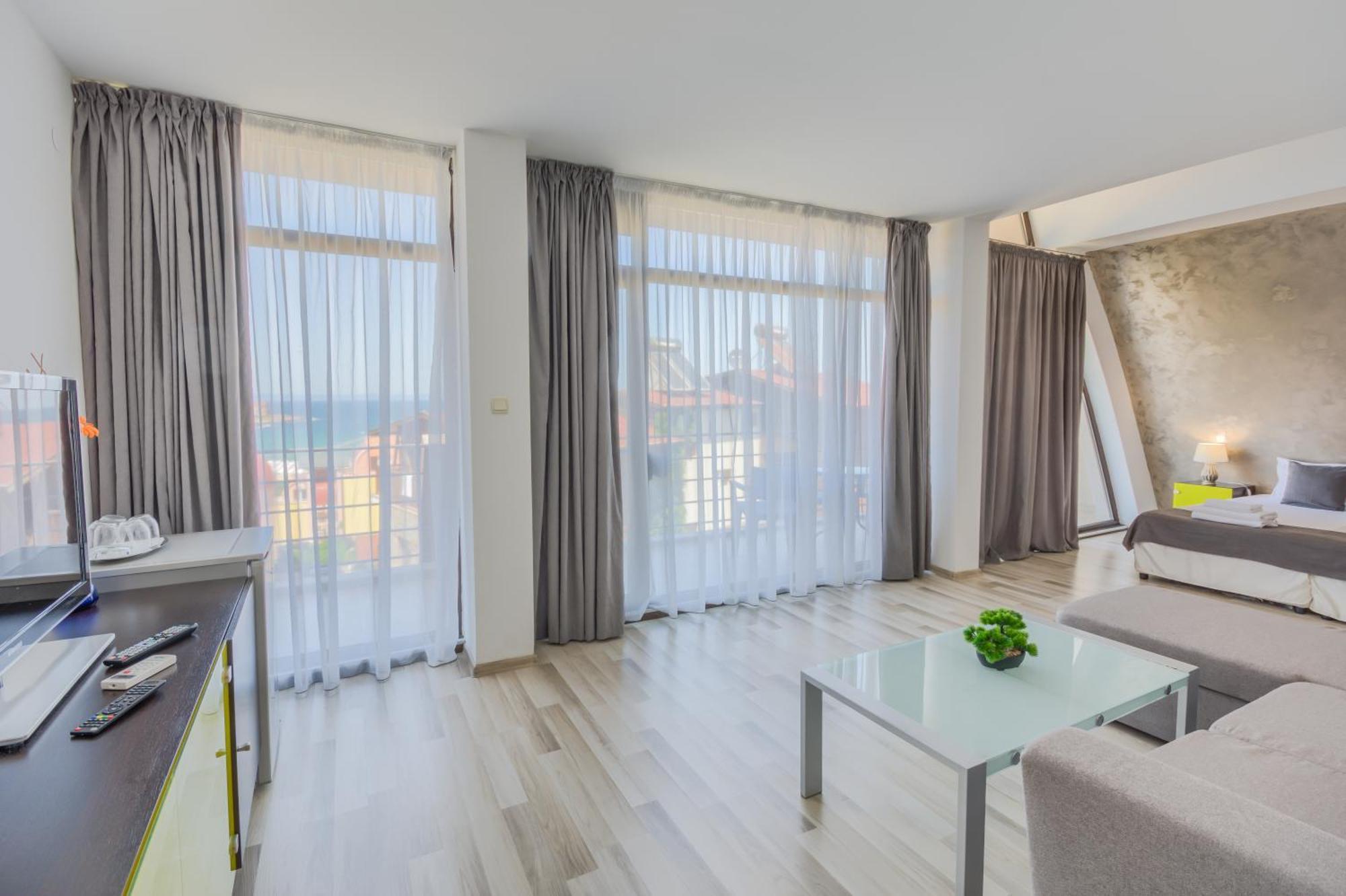 Hotel Odyssey Созопол Екстериор снимка