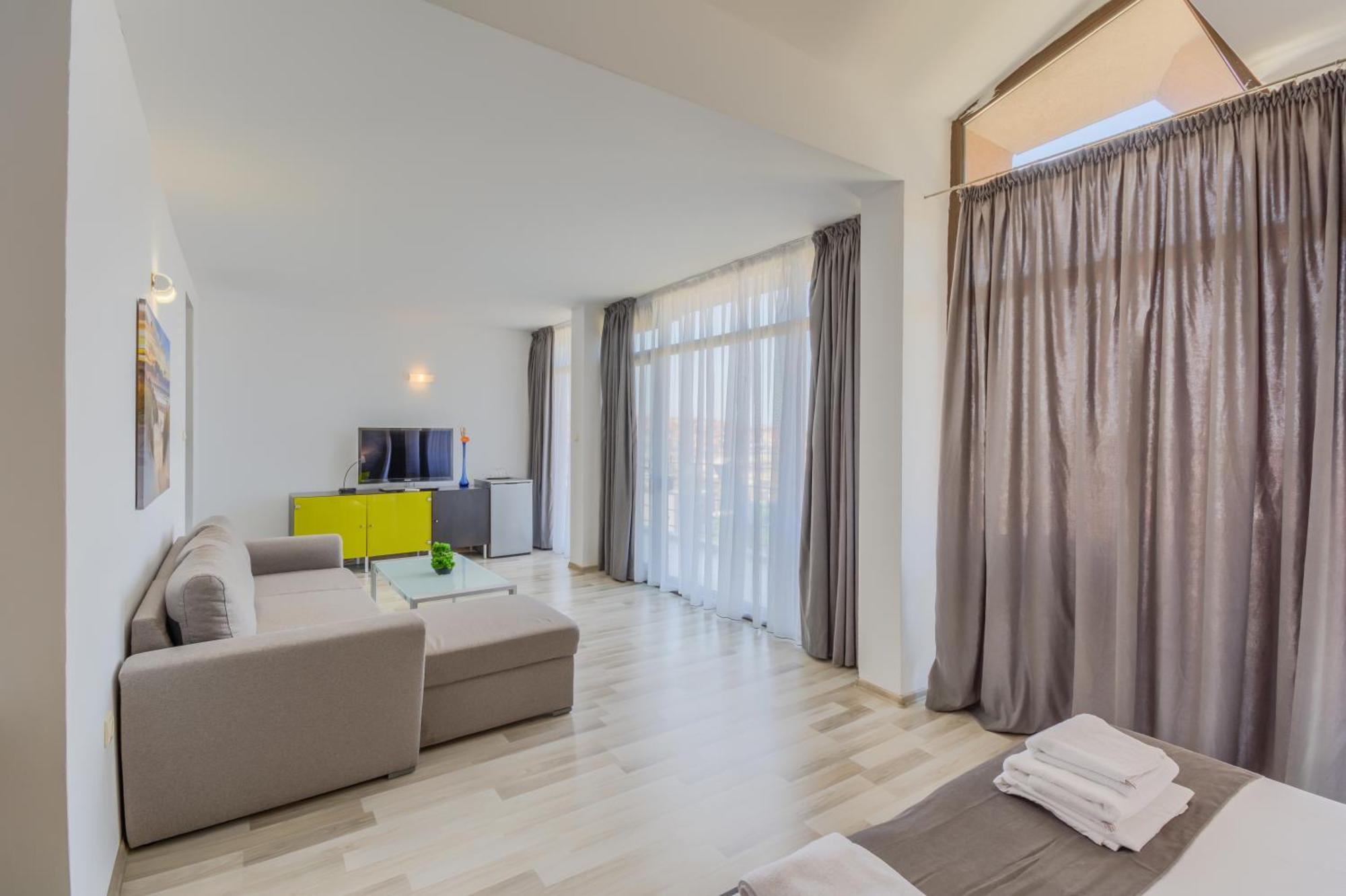 Hotel Odyssey Созопол Екстериор снимка