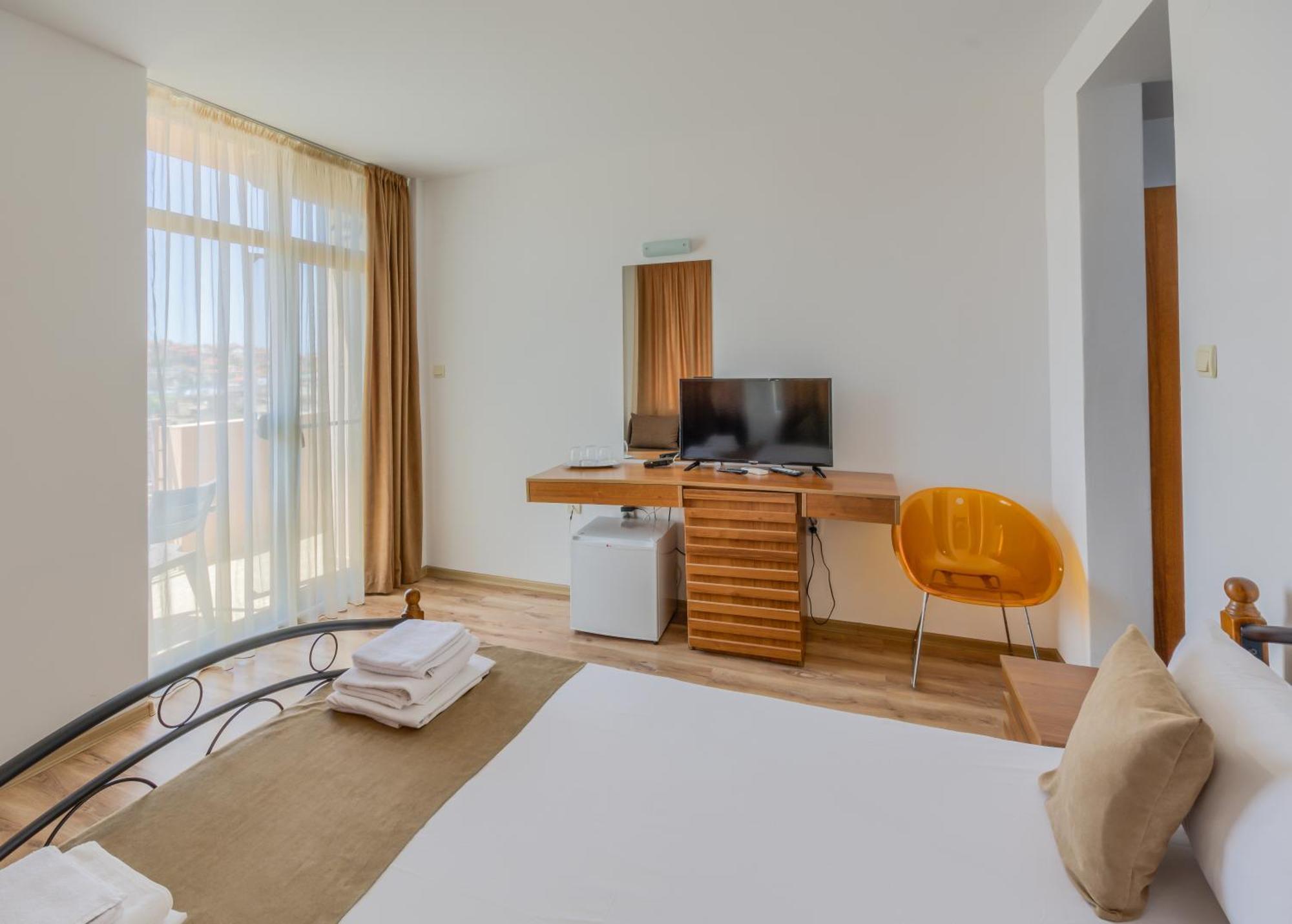 Hotel Odyssey Созопол Екстериор снимка
