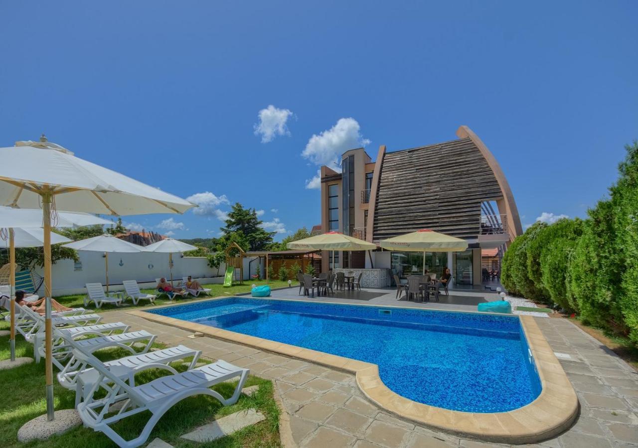 Hotel Odyssey Созопол Екстериор снимка